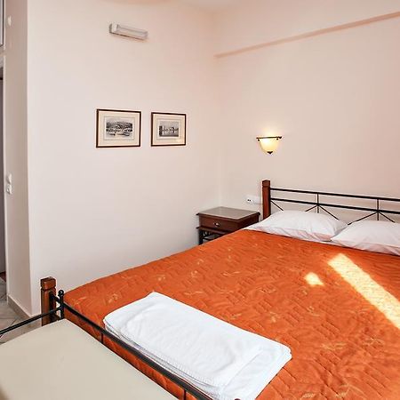 Arxontiko Hotell Tínos Eksteriør bilde