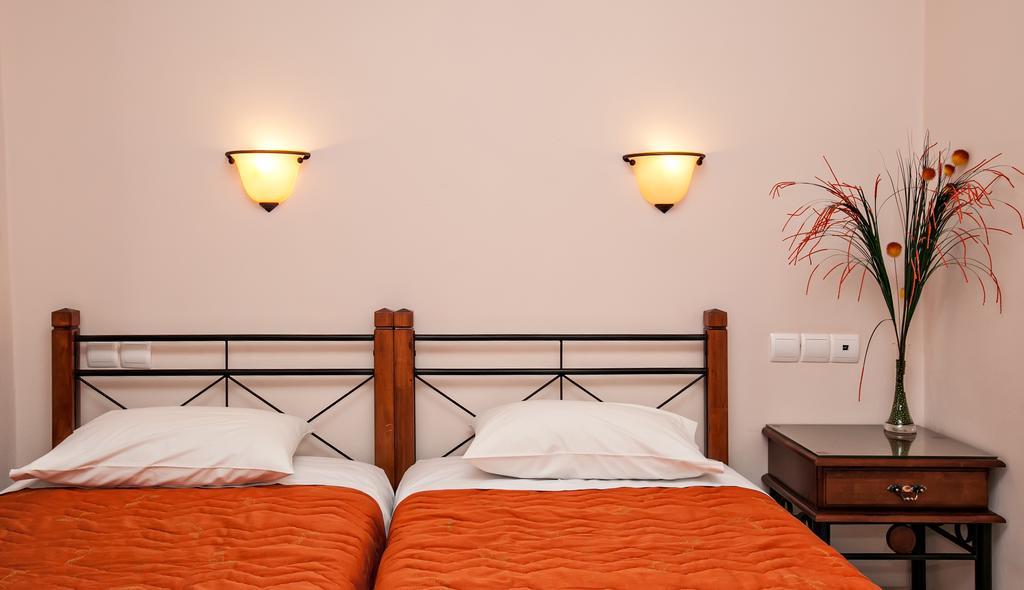 Arxontiko Hotell Tínos Eksteriør bilde